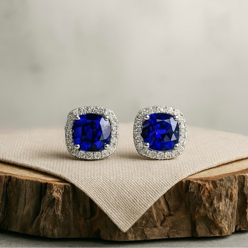 RETAIL 💰300 14K GOLD PLATED Halo Round Square Stud Earrings